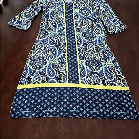 Hatley blue paisley pullover jersey dress. - Picture 6 of 6